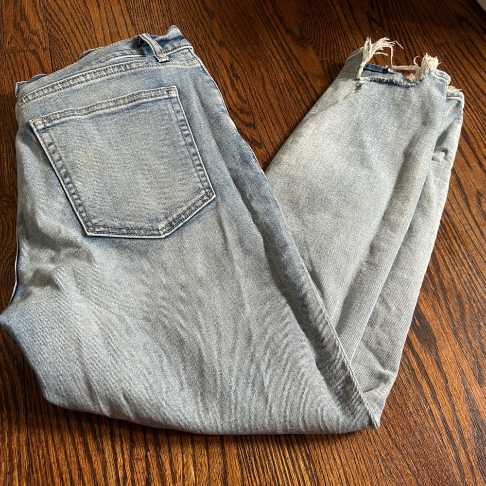 Gap true skinny light washed skinny jeans size 12/31-euc